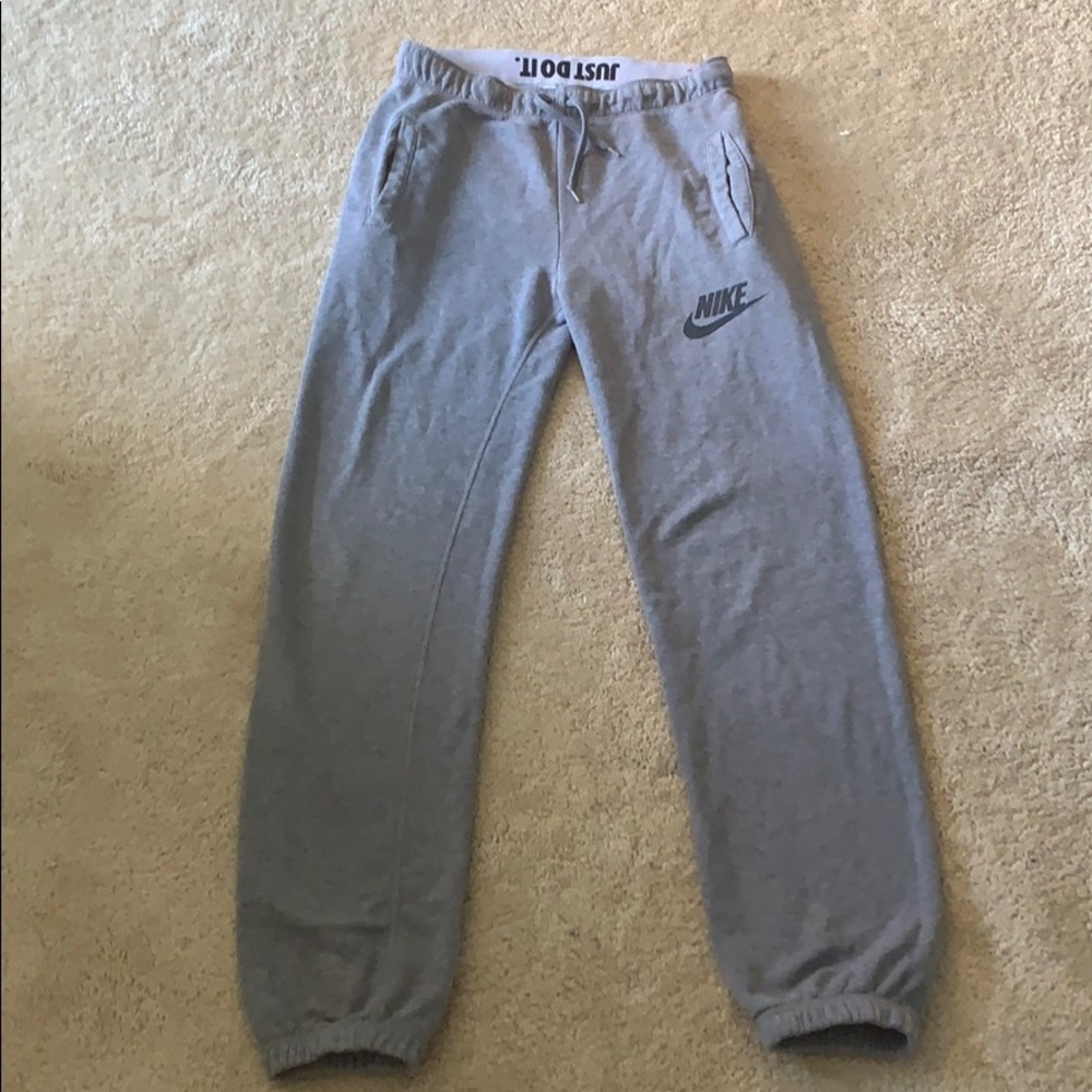 grey nike sweatpants